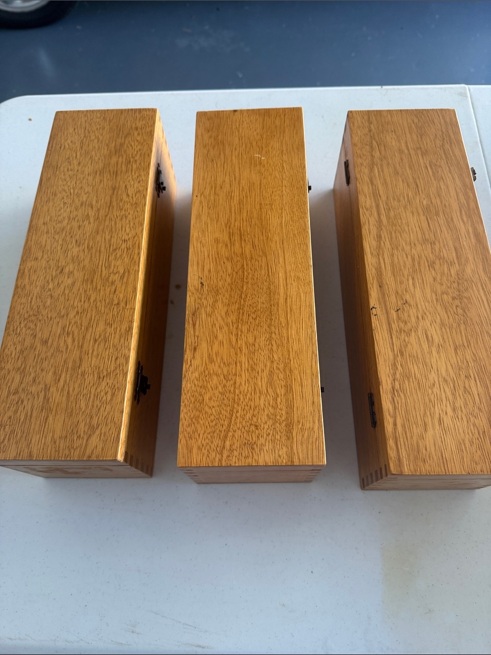 Wooden wine boxes - Picture 2 of 3